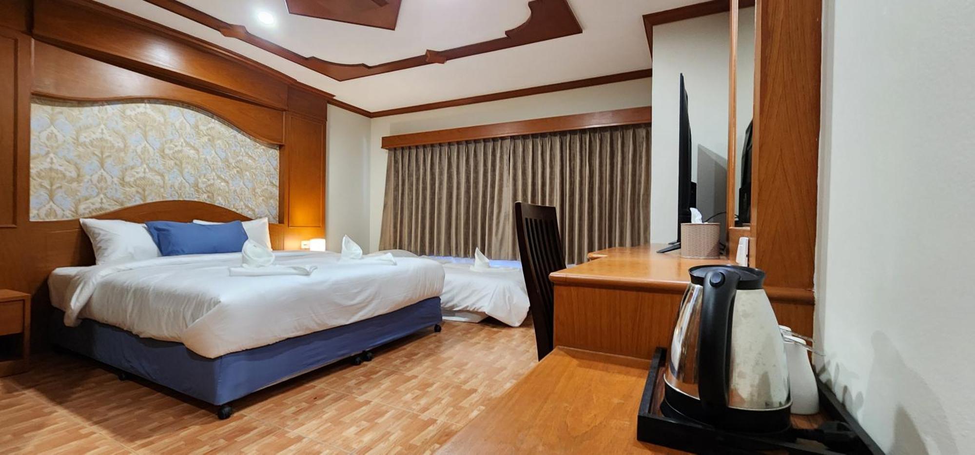 Arya Suites Patong Beach Ngoại thất bức ảnh