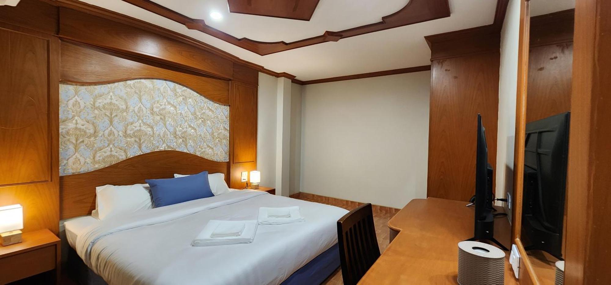 Arya Suites Patong Beach Ngoại thất bức ảnh