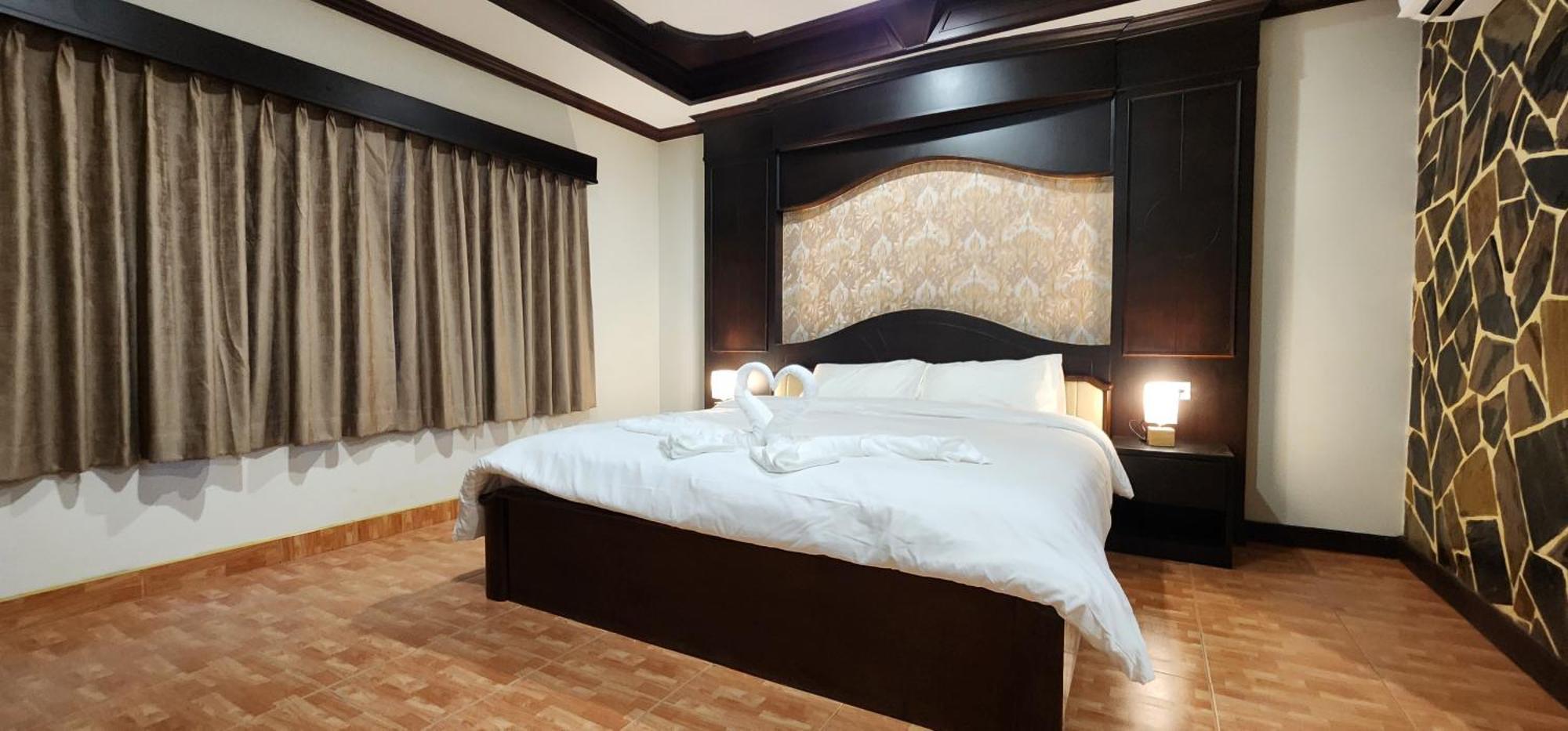 Arya Suites Patong Beach Ngoại thất bức ảnh